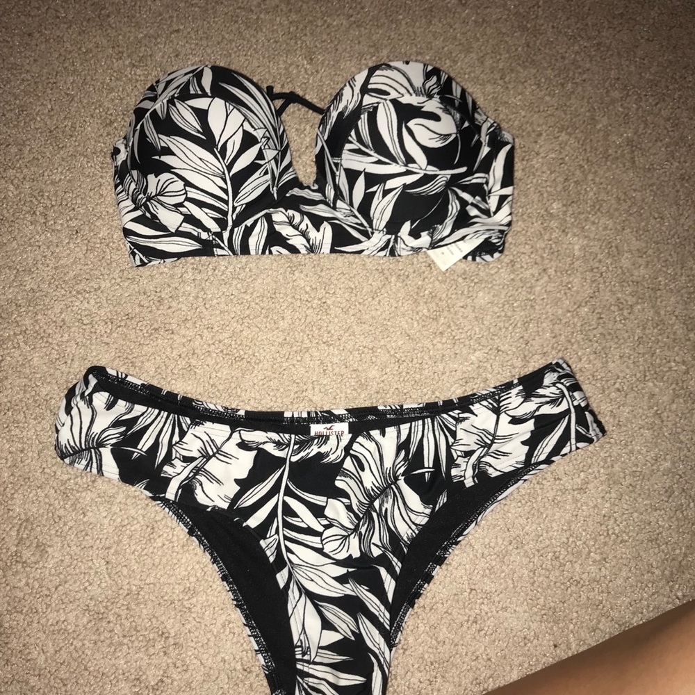 Hollister black and white floral swimsuit